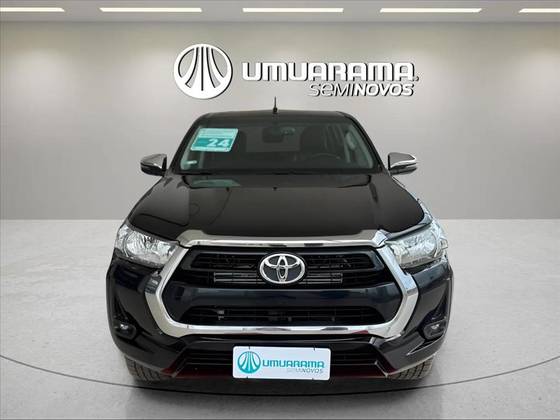 TOYOTA HILUX 2.8 D-4D TURBO DIESEL CD SRV 4X4 AUTOMÁTICO TOYOTA HILUX 2.8 D-4D TURBO DIESEL CD SRV 4X4 AUTOMÁTICO